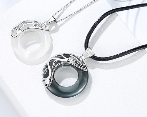 S925 Silver Necklace with Lotus Pond Pendant (Vintage)