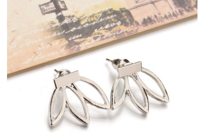 Stylish Minimalist Hollow Lotus Women's Earrings
