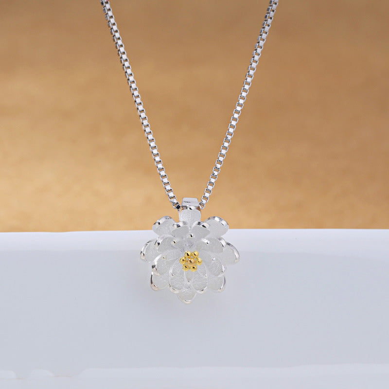 Sweet Lotus Flower Pendant Choker Necklace in Silver